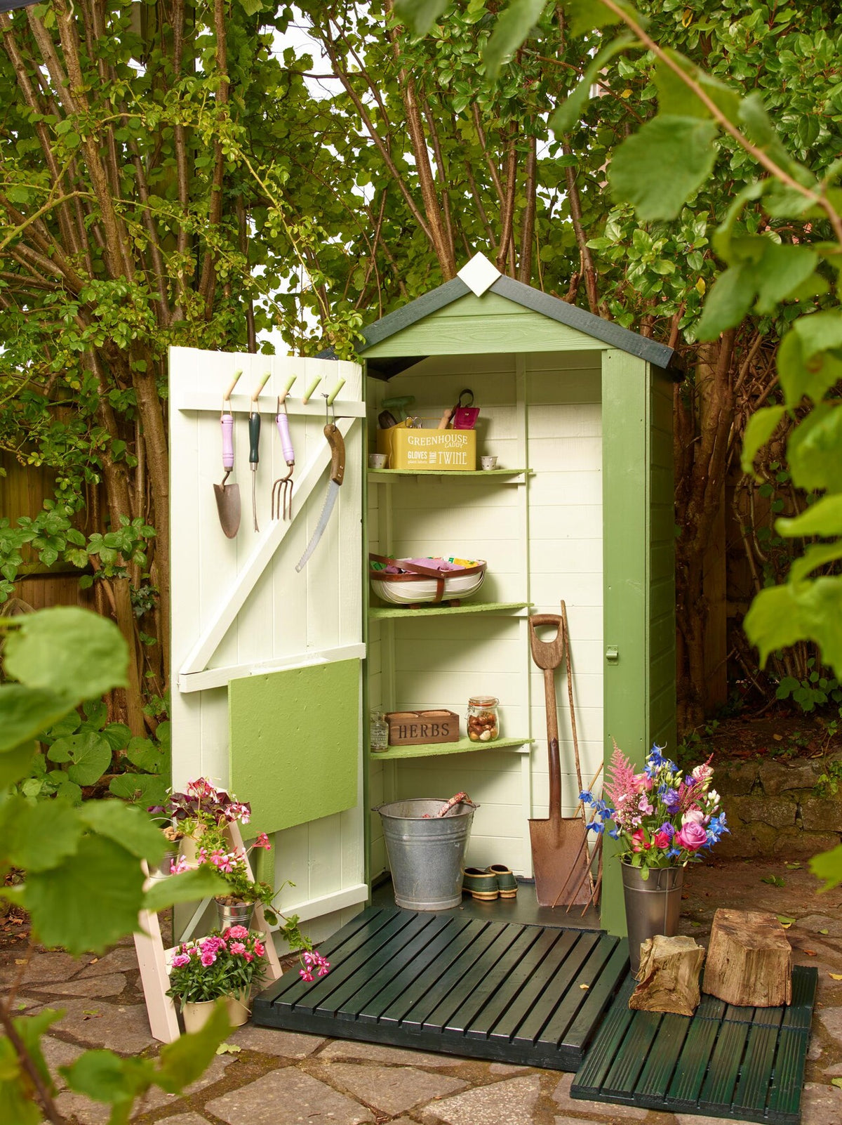 Pond Green - Royal Exterior Paint